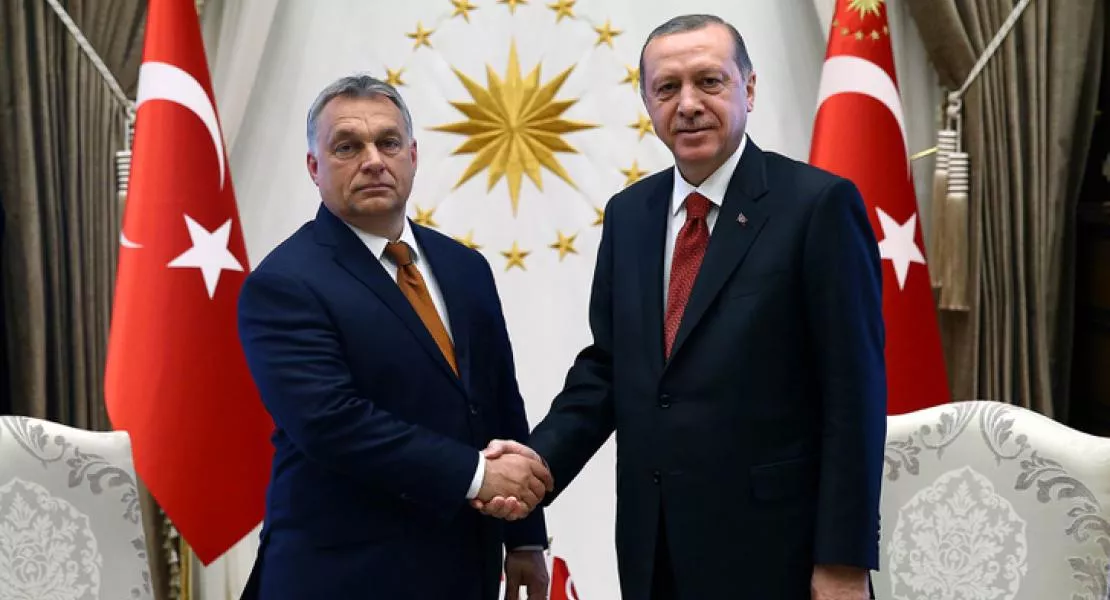 Szégyen, hogy Orbán támogatja Törökország kegyetlen fellépését