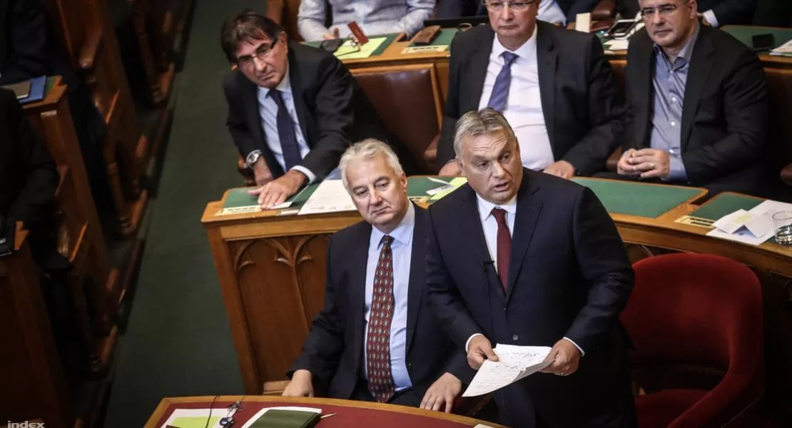 A DK nem megy el a Fidesz által összehívott, pártfinanszírozásról szóló hétpárti egyeztetésre - Járvány idején sem asszisztálunk Orbán pénzügyi játszmáihoz