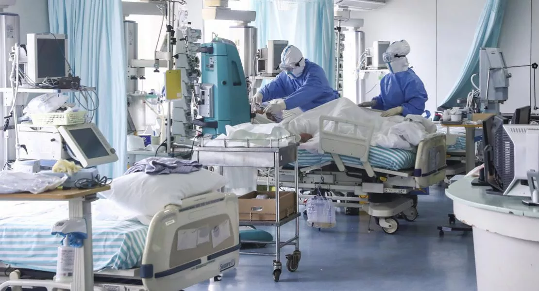 Két kórház  látna el minden kórházi kezelést igénylő koronavírusos beteget - Káosz, fejetlenség és szakmaiatlanság uralja az egészségügyet