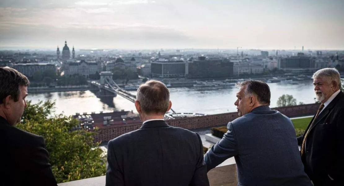  2021-ben több tízmilliárd forintot akar elvenni a budapesti kerületektől - Védjük meg Budapestet Orbántól!