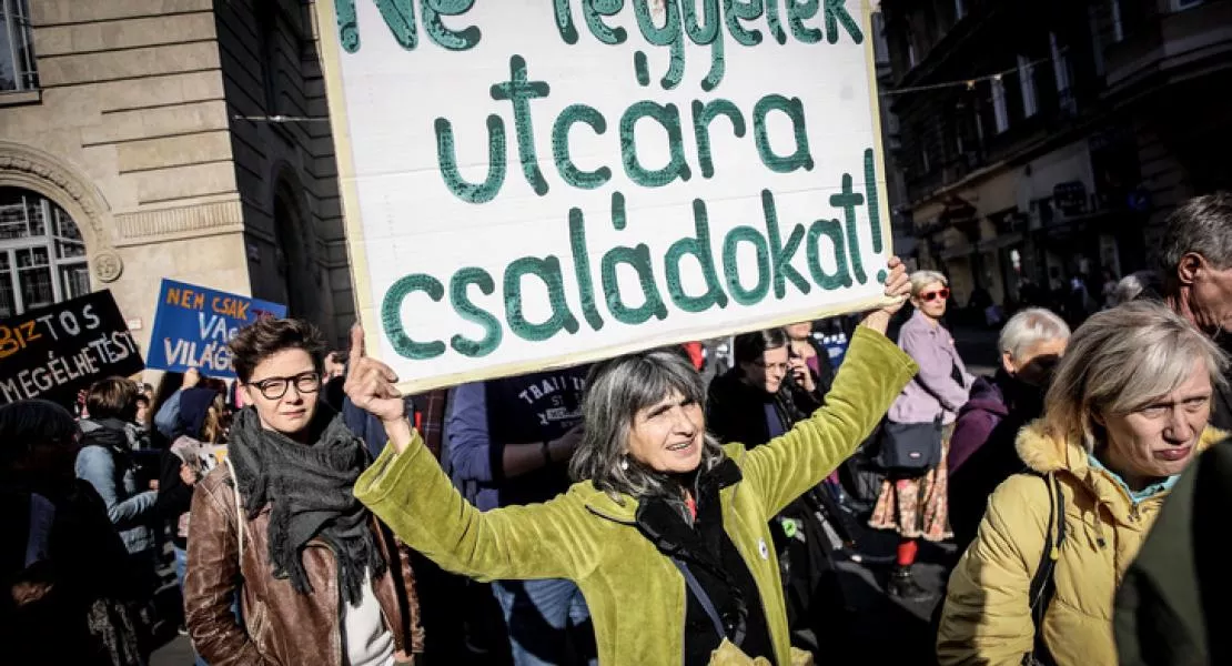 Visszatér a kilakoltatás - Az embertelen Orbán-rezsim kegyetlenül utcára rakná az embereket azonnal a veszélyhelyzet után