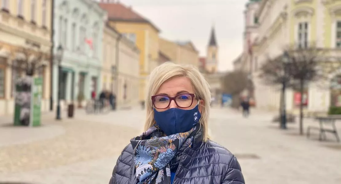 Ráczné Földi Judit: Szijjártó Péter hazudott - Mégsem elengedő önmagában a védettségi igazolvány a horvát nyaraláshoz