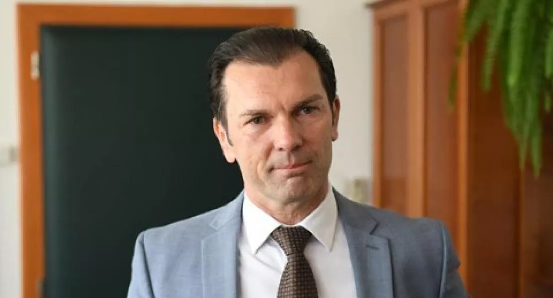 Szaniszló Sándor: Egyértelművé teszük a védőnők napján: a DK polgármesterei nem fogják végrehajtani a kormány utasításait a védőnői hálózat einstandolásáról