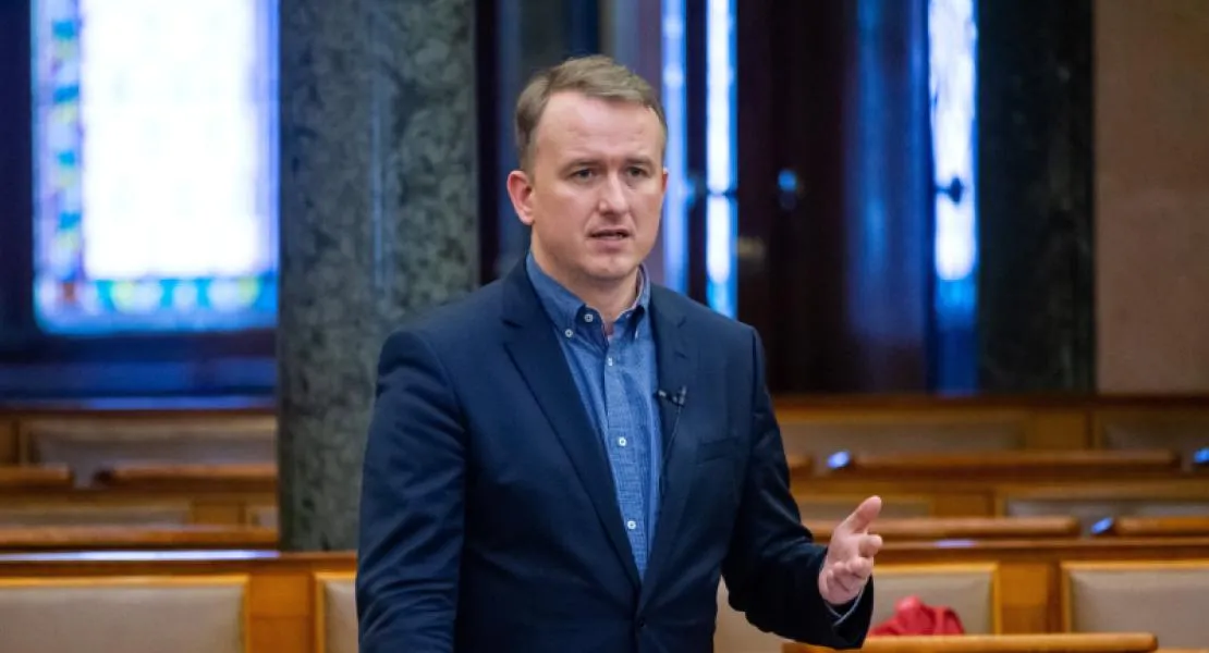 Sebián-Petrovszki László: Nem veszünk részt a Fidesz színjátékában – A DK képviselői nem mennek el az új alkotmánybírók megszavazására