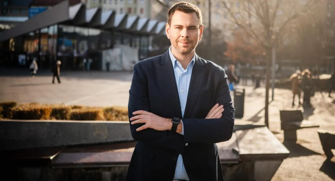 Vitézy Dávid jelöltként olyanokat ígér, amelyeket BKK-vezérigazgatóként sem tartott be