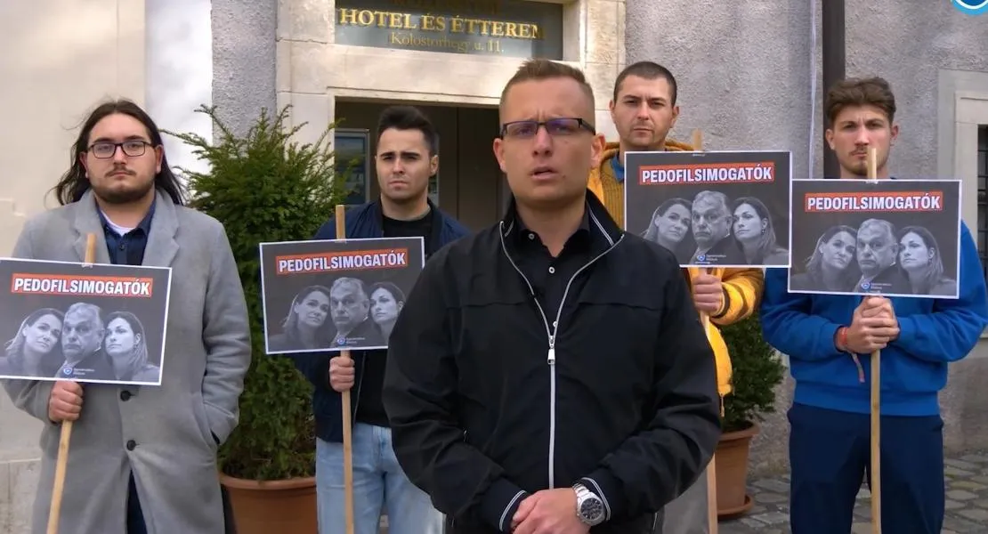 Közmunkára ítélte a bíróság a DK politikusát, mert az Orbán-kormány tagjait kérdezte a pedofilbotrányról 