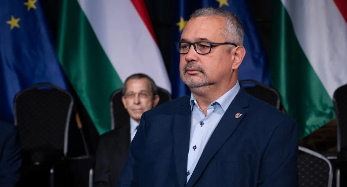 Arató Gergely: A Fidesz miatt akár pedofilok is dolgozhatnak a nyári gyerektáborokban