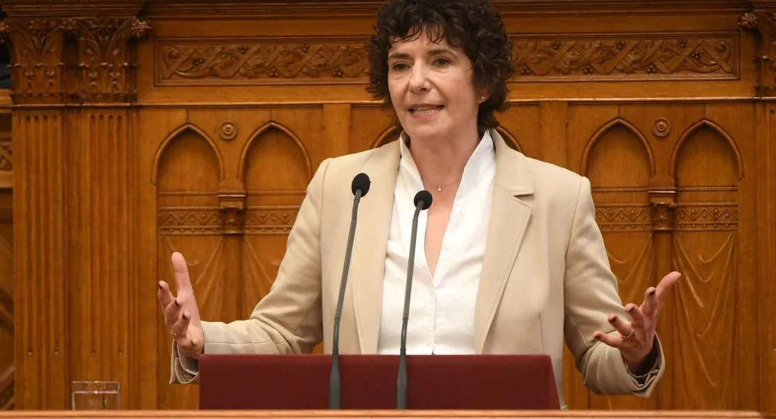 Dobrev Klára: A Fidesz szerint nem az a baj, hogy szétlopták a fél országot, hanem hogy a sajtó megírja 