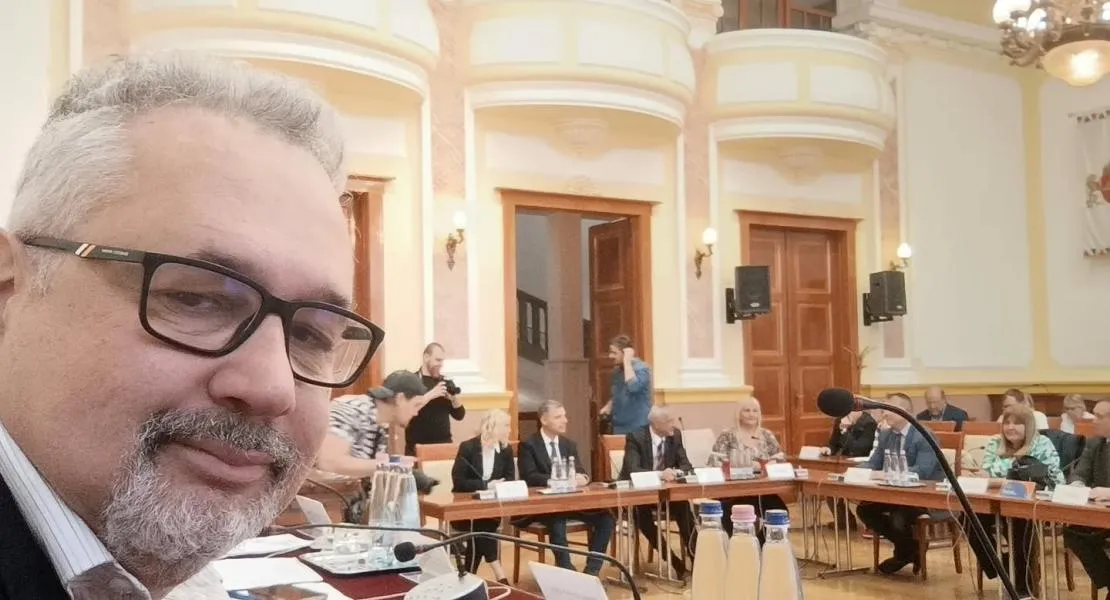  Csak a devizahitelesek érdekét fogjuk védeni a Törvényalkotási Bizottságban, nem asszisztálunk a Fidesz jogsértő döntéseihez