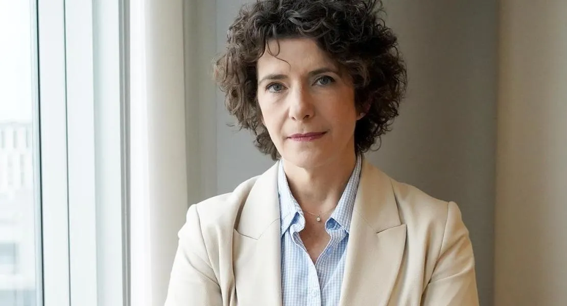 Dobrev Klára: üzenem Gulyás Gergelynek, Tuzson Bencének, Kocsis Máténak, Orbán Viktornak és magának Zsolti bácsinak: egy 13 éves kislány igenis kiskorú, az orális szexre kényszerítése pedig igenis pedofília!