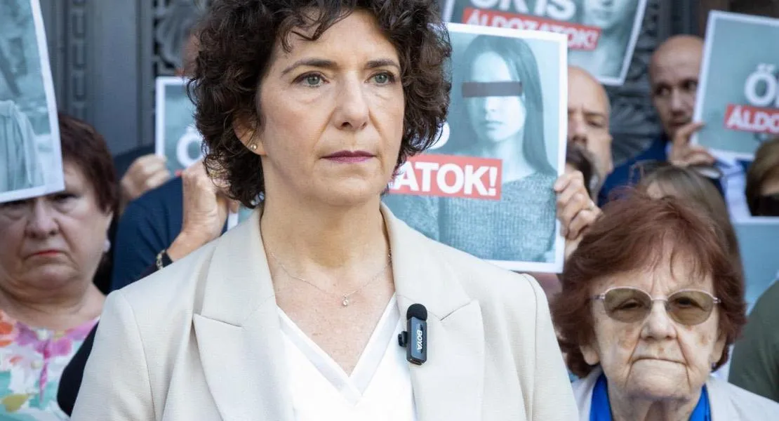 Dobrev Klára: Hány pedofil pap kapott még tízmilliókat az államtól szexuáledukációs felvilágosító képzésre? Válaszokat követelünk Hankó Balázstól és Semjén Zsolttól! 