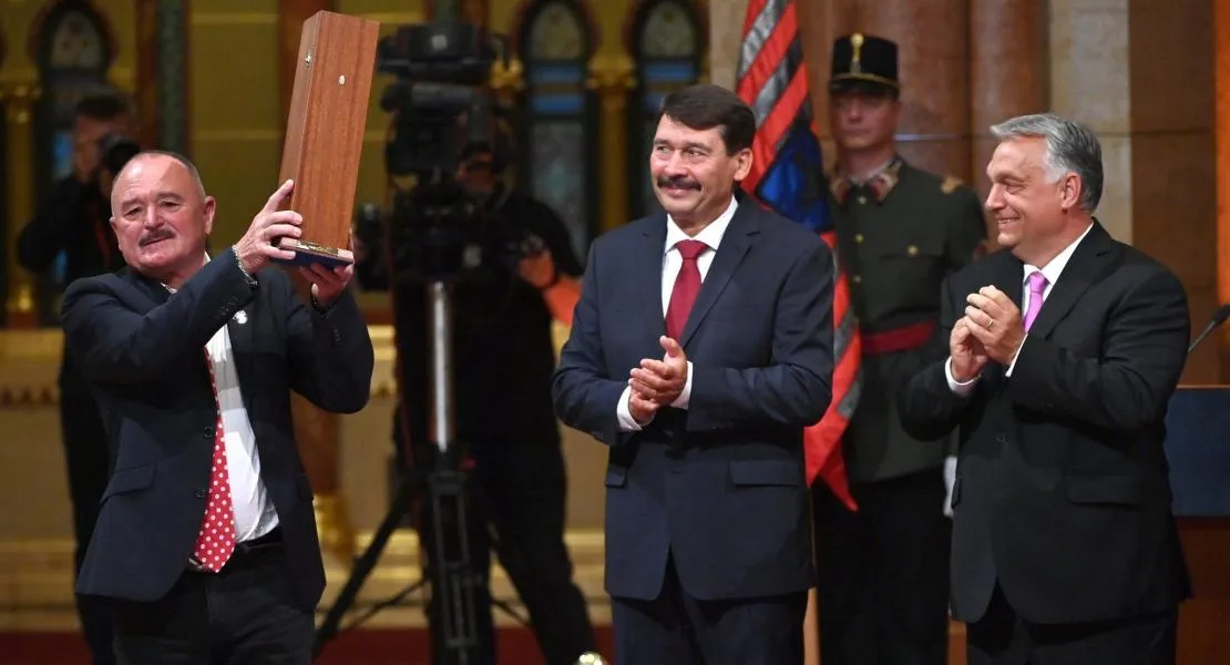 Dobrev Klára: A DK határozati javaslatot nyújtott be, hogy vonják vissza Nagy Feró Kossuth-díját