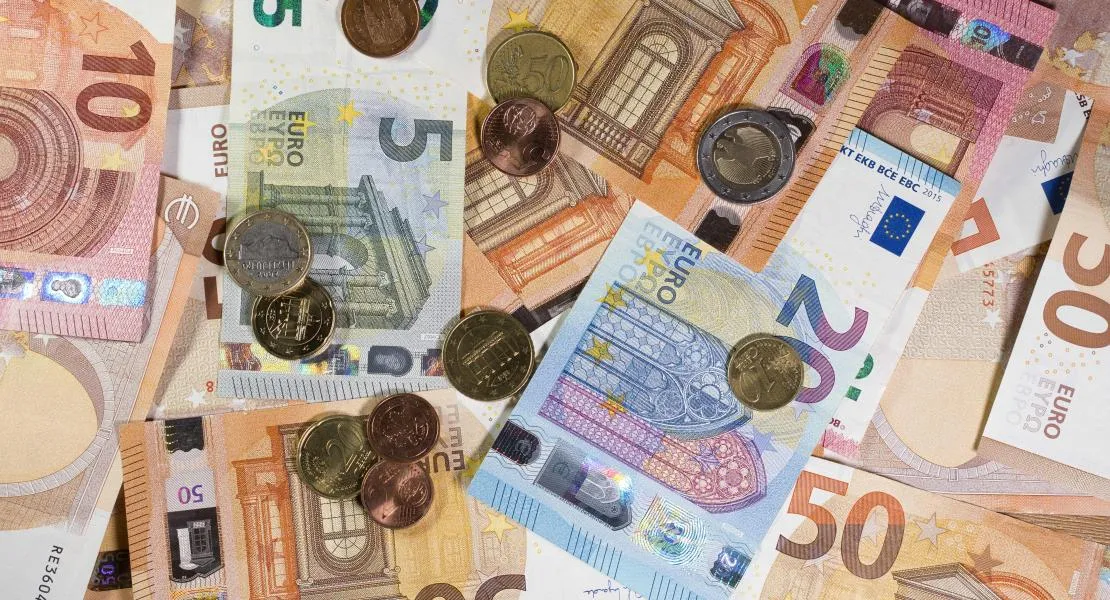 Dobrev Klára: A DK törvényjavaslatot nyújt be a kormányváltás után, amely lehetővé tenné az euró bevezetését Magyarországon