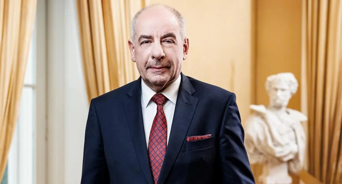 DK: Kipereltük Sulyok Tamás és kíséretének párizsi olimpiai szállodaszámláit, megvan a bizonyíték az elnöki rongyrázásra és pazarlásra