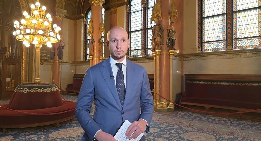 Háborús hisztériát szít az ukrán nagykövet zaklatásával a szavakban „békepárti” Orbán-kormány